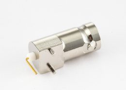 BNC母頭連接器用于PCB安裝母彎式直插50ohm