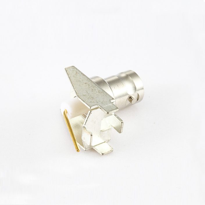 BNC 50歐姆母頭彎式焊接PCB板的座子 BNC 50歐姆母頭彎式焊接PCB板的座子